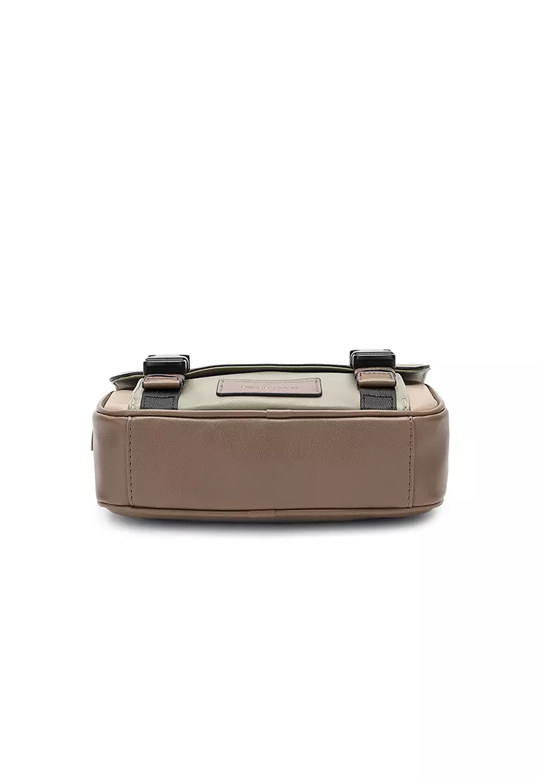 Casual Messenger Bag / Crossbody Bag / Sling Bag (Tas Selempang Pria) - Hijau