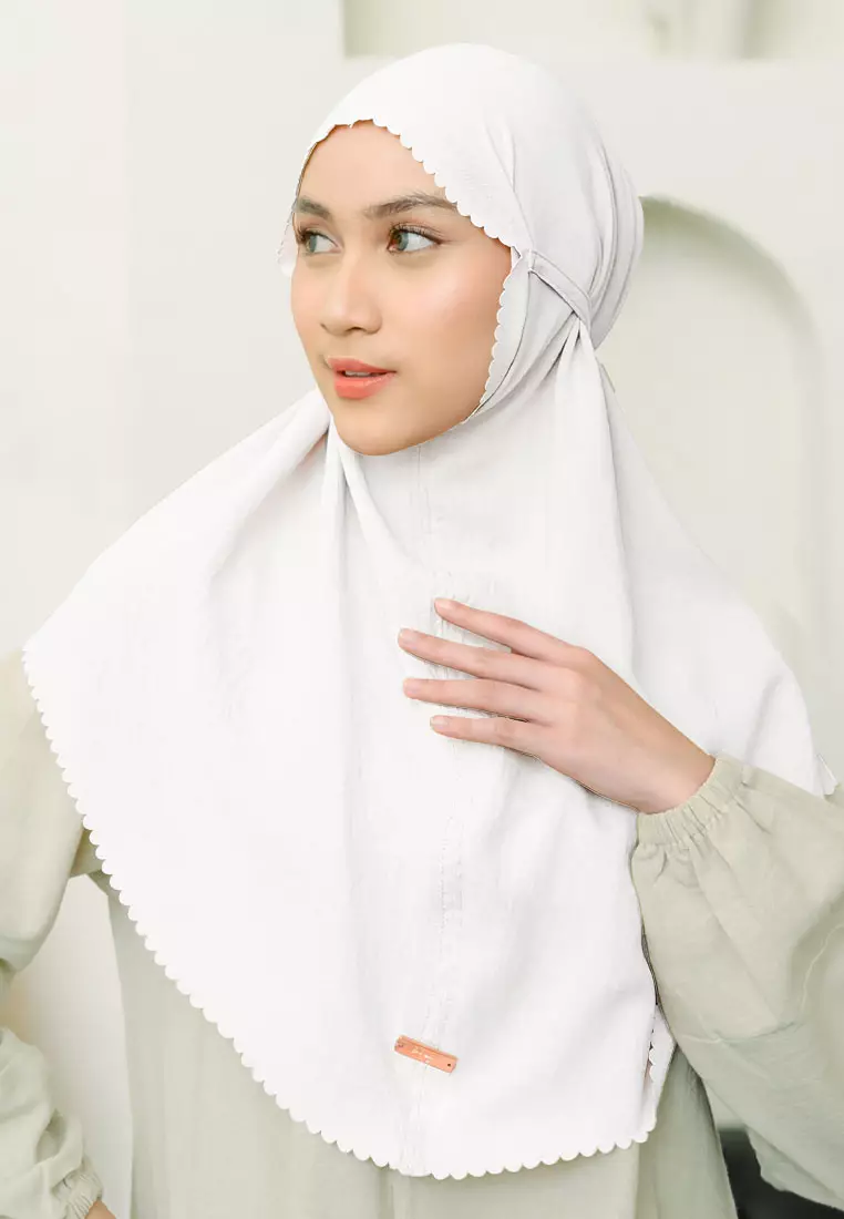 Biyya Instan Lasercut (Bergo Crinkle) Broken White