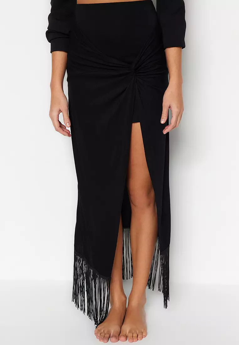 Black Maxi Knitted Skirt With Tassels