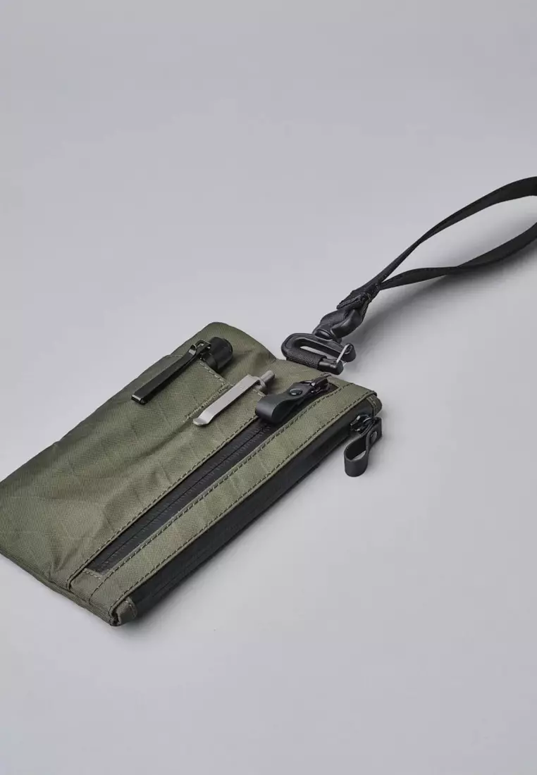 Alpaka Zip Clutch - Dark Green VX21