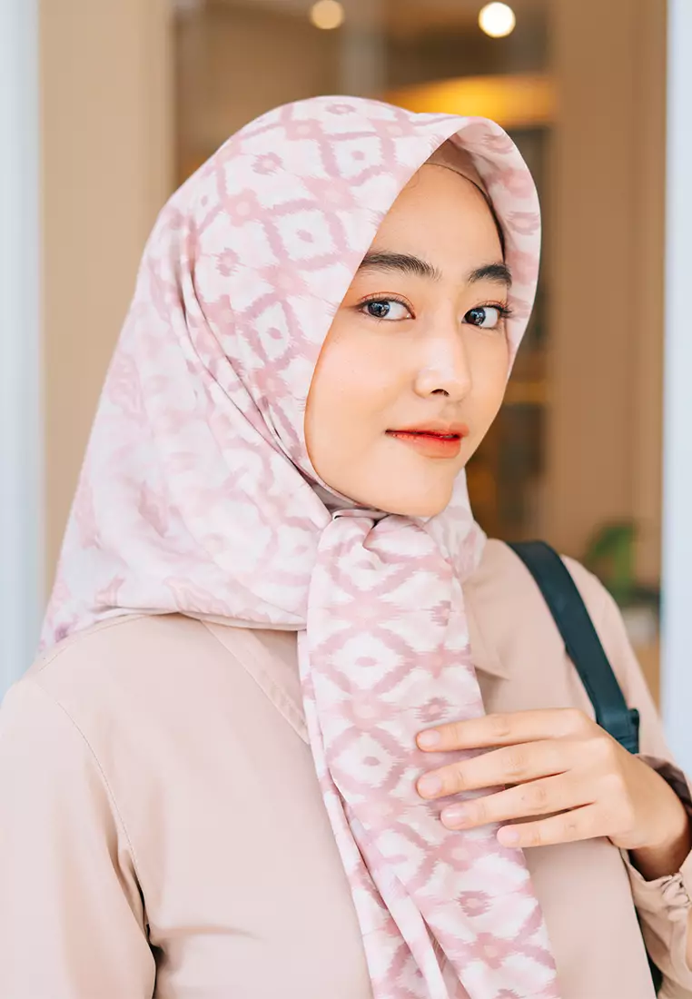 Hijab Premium Model Terbaru Up to 80% - ZALORA