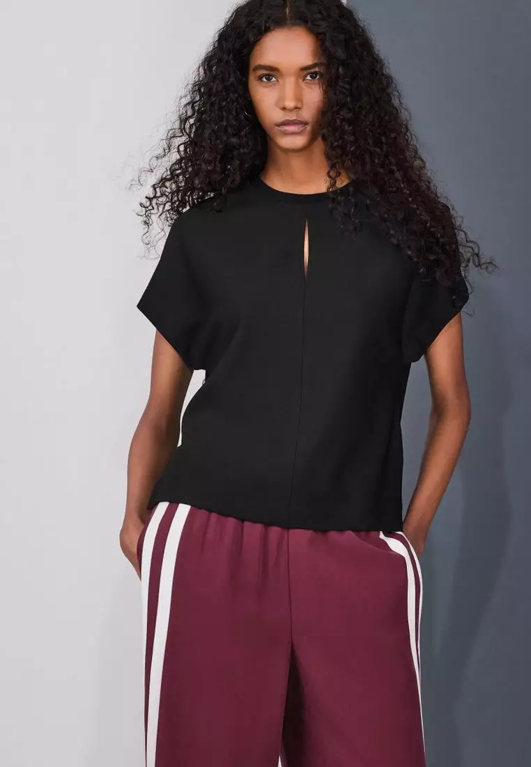 Short Sleeve Keyhole Crew Neck Top