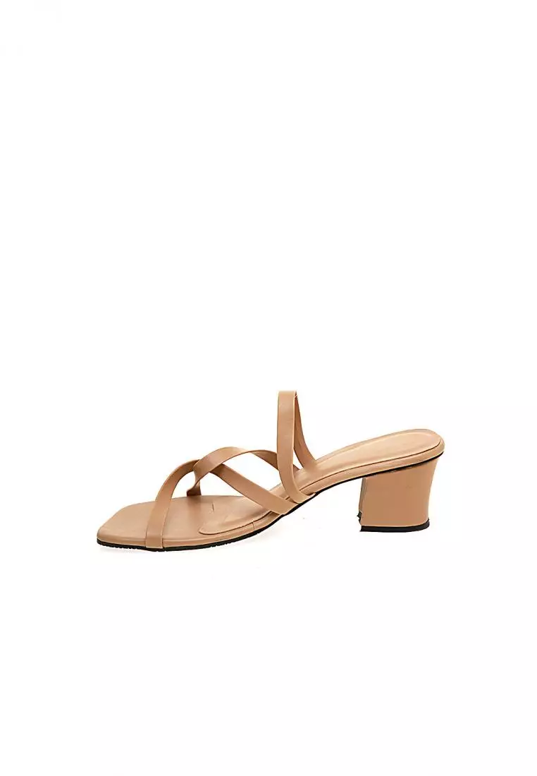 Vero Heels Woman Design Classic Sepatu Hak Wanita Premium Quality - Cream