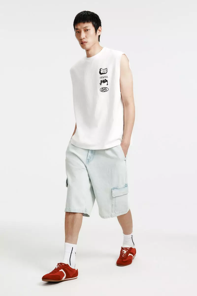 Loose Fit Cargo denim shorts