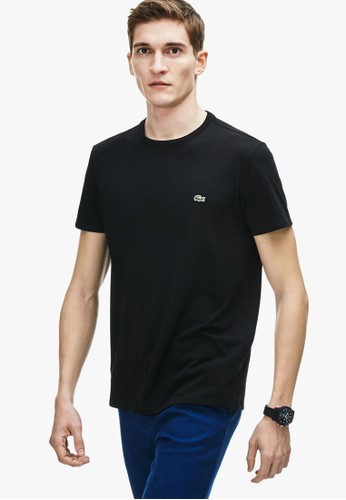 black crew neck tshirt