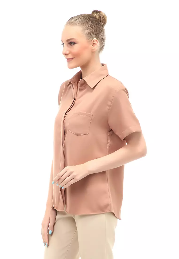 Shirt Atasan Wanita Lengan Pendek Detail Saku Motif Polos Design Simple - Mocca