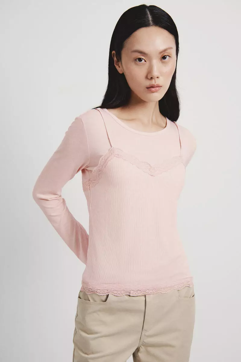 Layered top