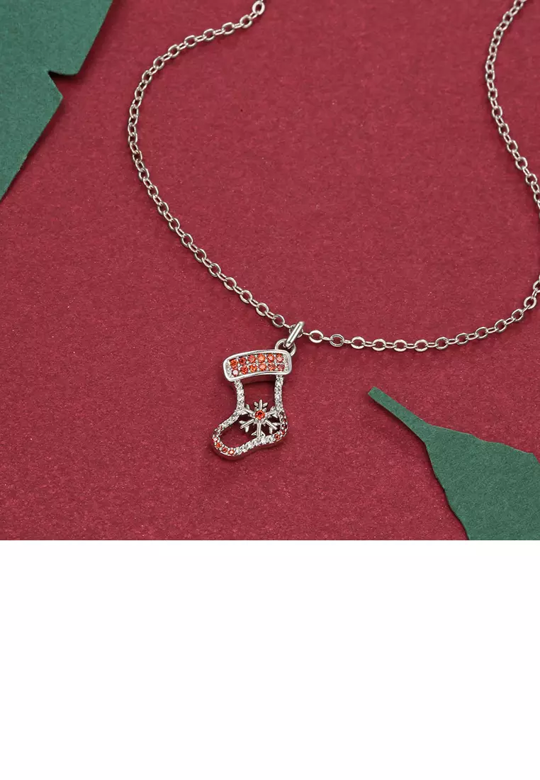 Red best sale christmas necklace