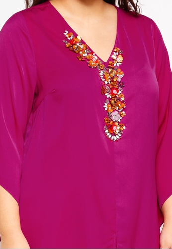 Buy Embellished Flare Kurung from Ms. Read in Pink only 428