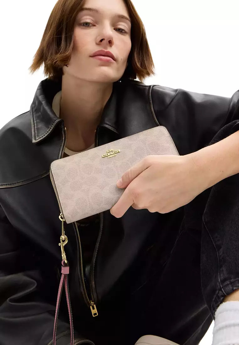 Long Zip Around Wallet In Signature Canvas - Sand/ Peony CW778