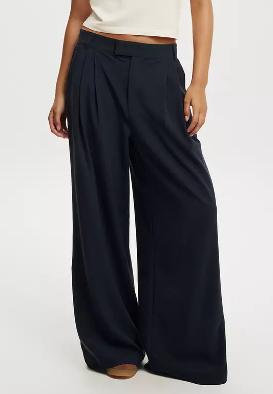 Izzy Pleated Suiting Pants