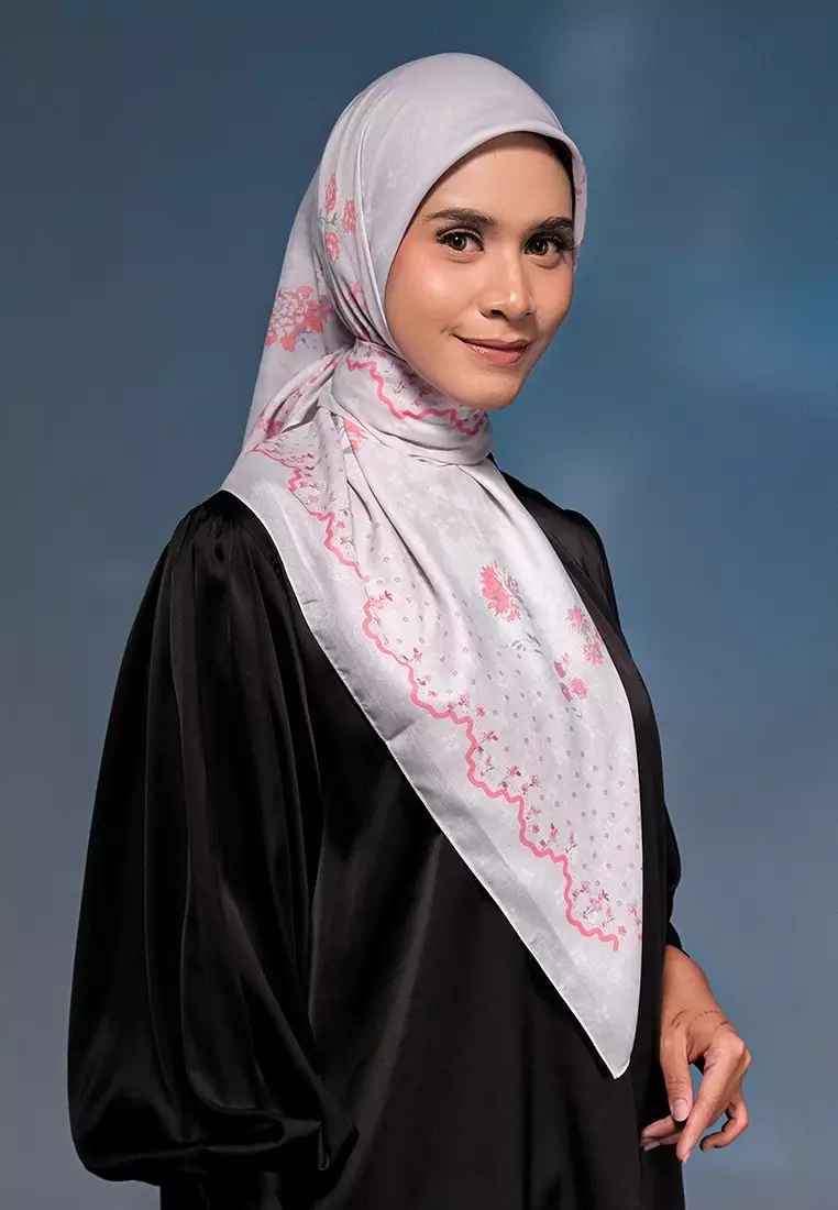 Danica Printed Scarf | Hijab Kerudung Segi Empat Motif
