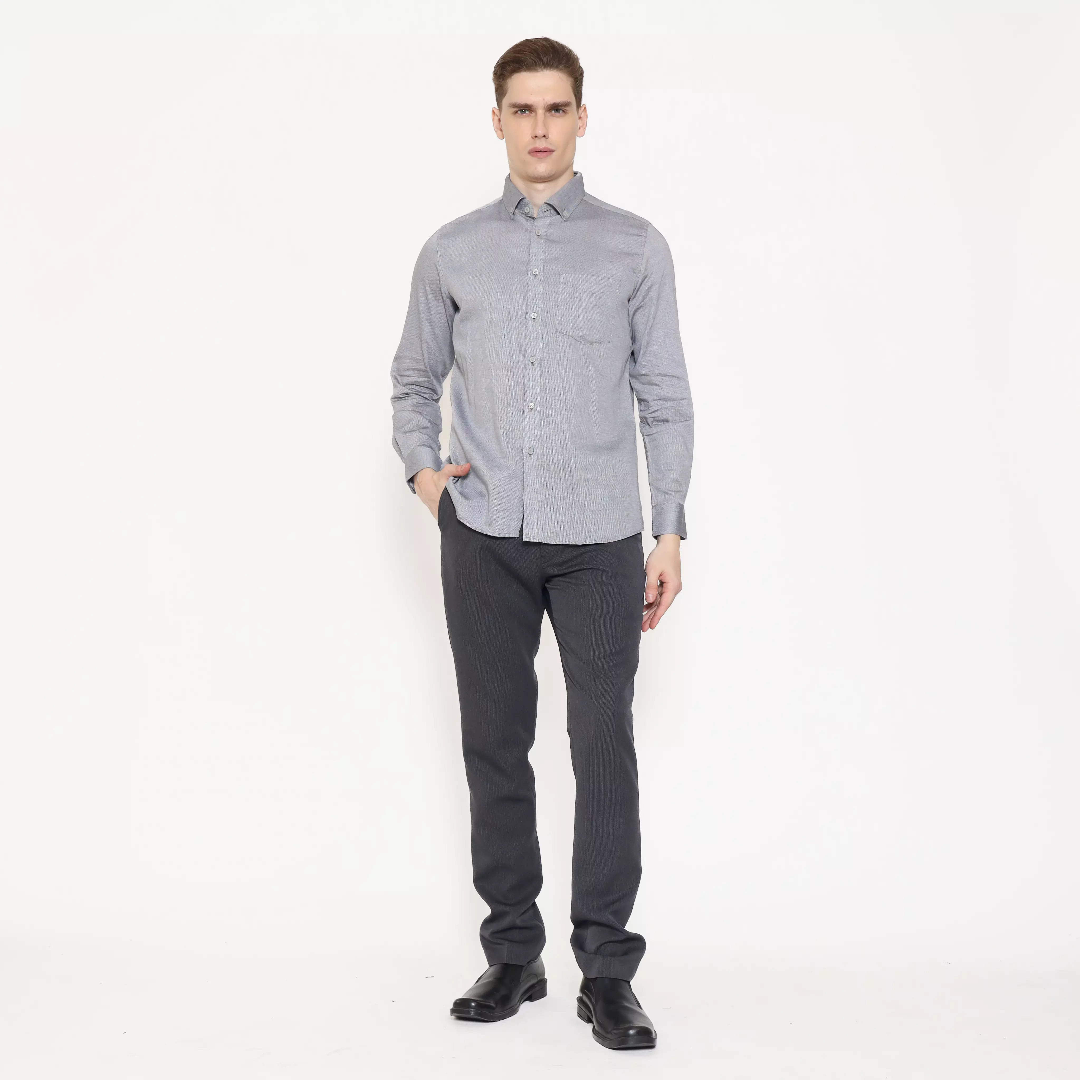 Schoeller Kemeja Formal Pria Lengan Panjang Slim Fit – Silver Blue – S.8-KFLSF-F101-CTN-MLNS