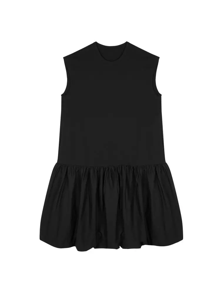 sleeveless dress