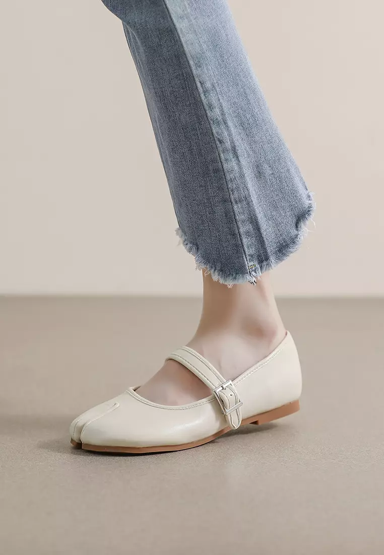 Split Toe Mary Jane Shoes WW202-1