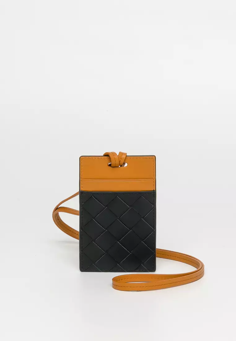 Bottega badge outlet holder