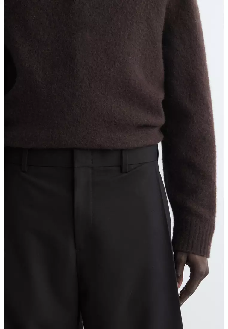 PLEATED WOOL RELAXED-FIT WIDE-LEG TROUSERS