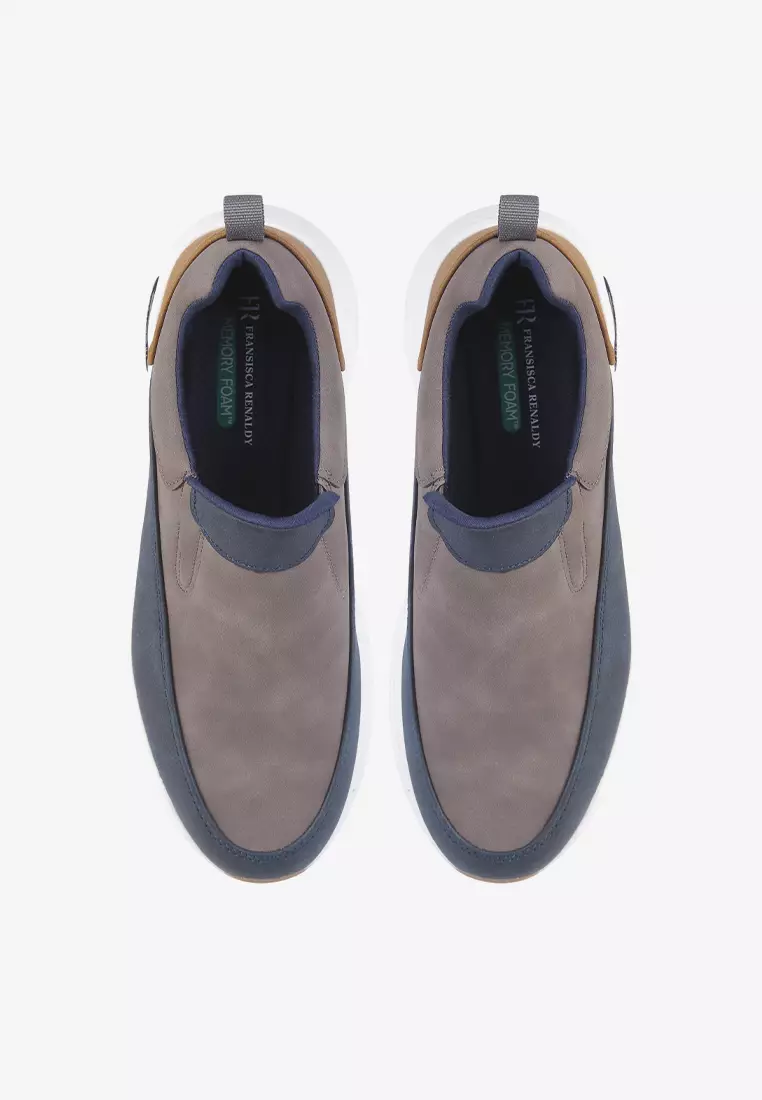 Sepatu Sneakers Slip On Pria M.Noval 01