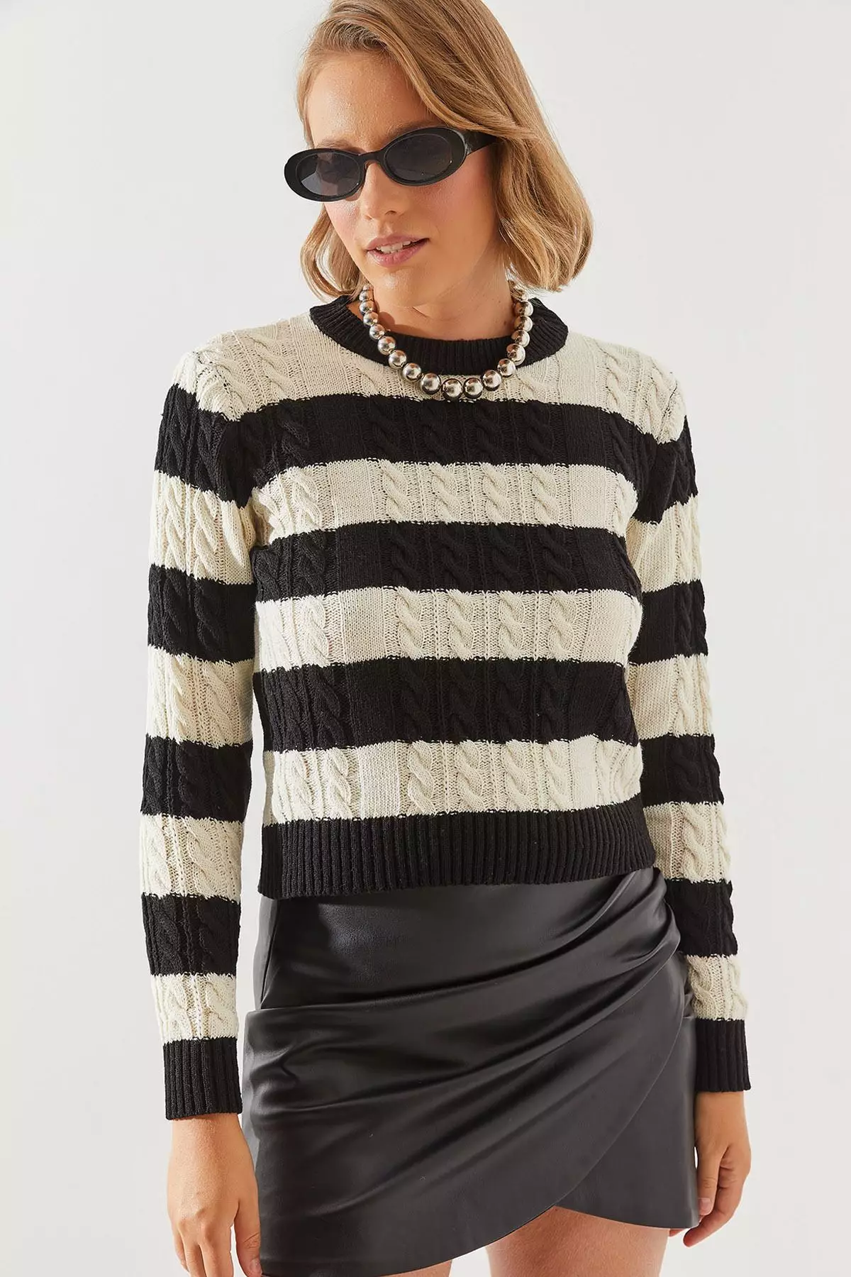 Women's Striped Crew Neck Sweater 20247503