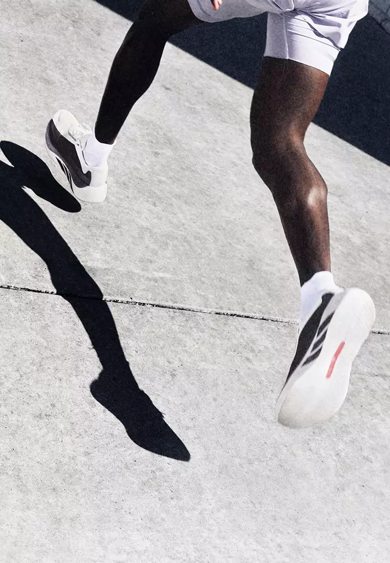 Hyperboost Edge Running Shoes