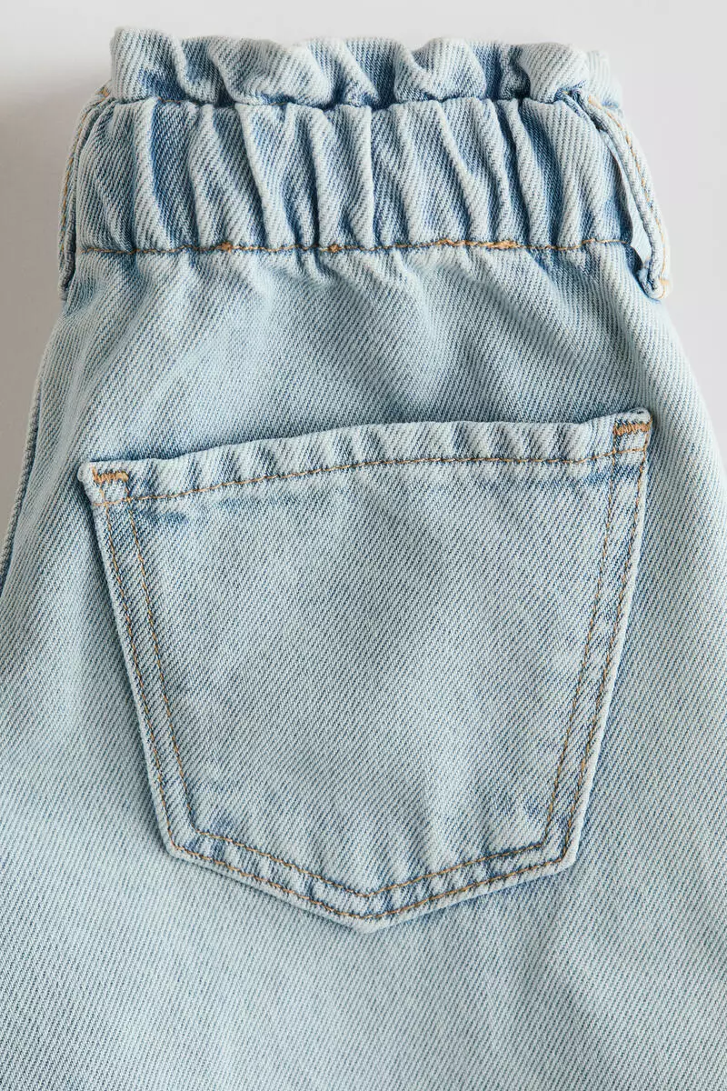 Relaxed paper bag jeans