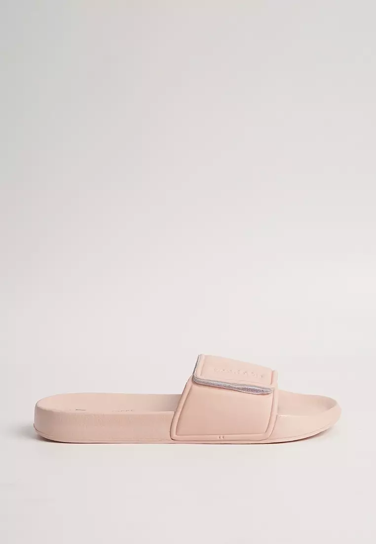 Discount on Penshoppe  shoes - SKU: Women's Velcro Band Slides with Text