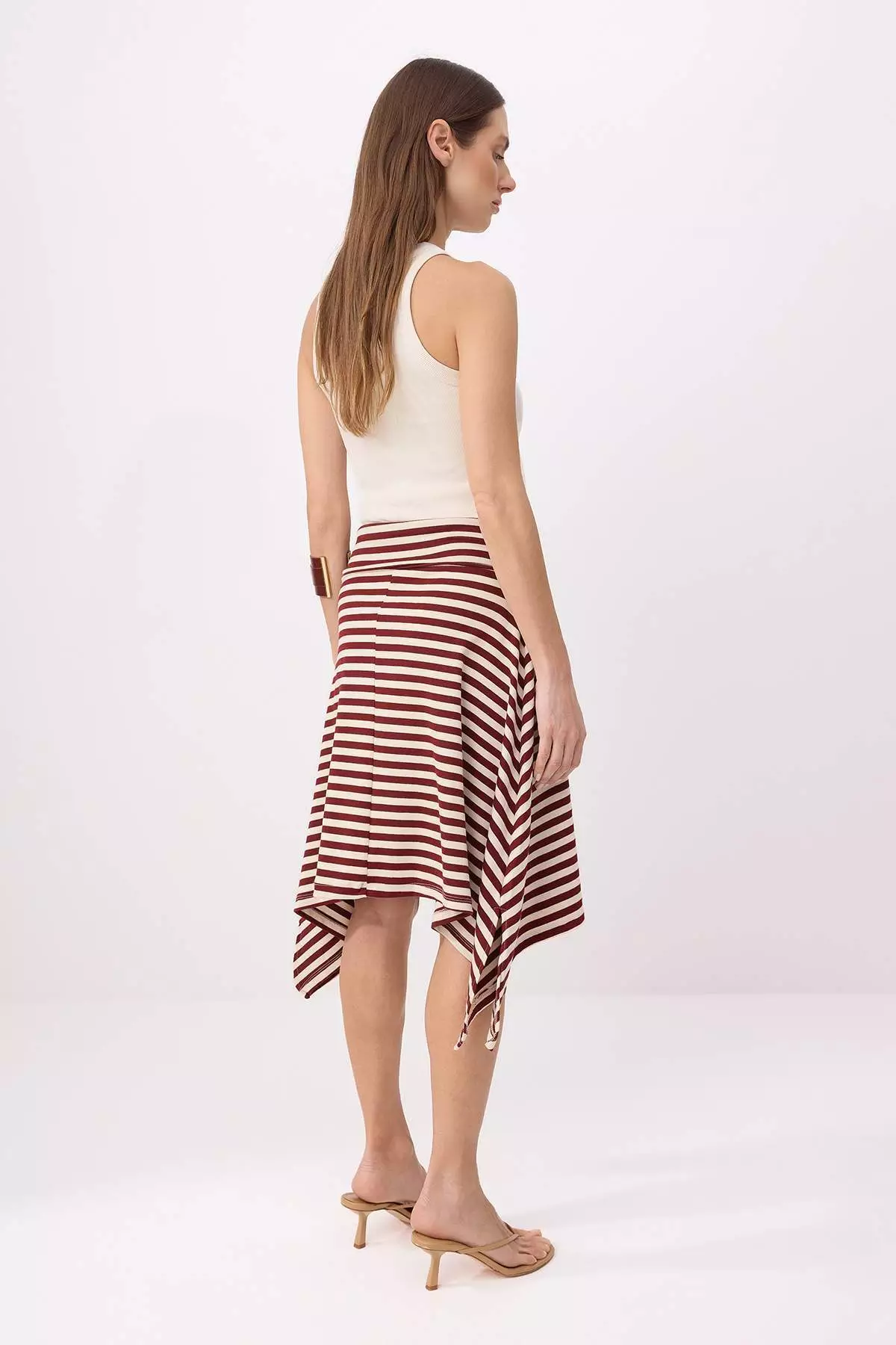 Multi-Colored Striped A-Line/ Bell-Shape Asymmetrical Soft Knitted Skirt Twoss26Et146