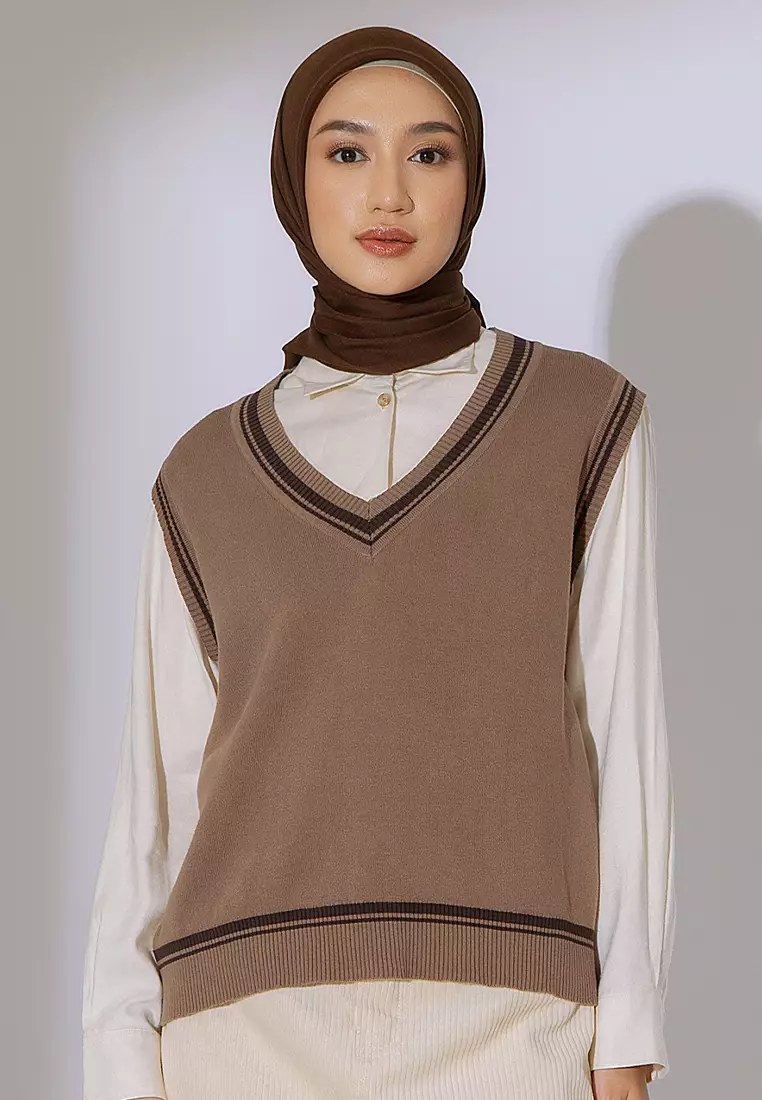 Ayya Knit Vest Hazelnut