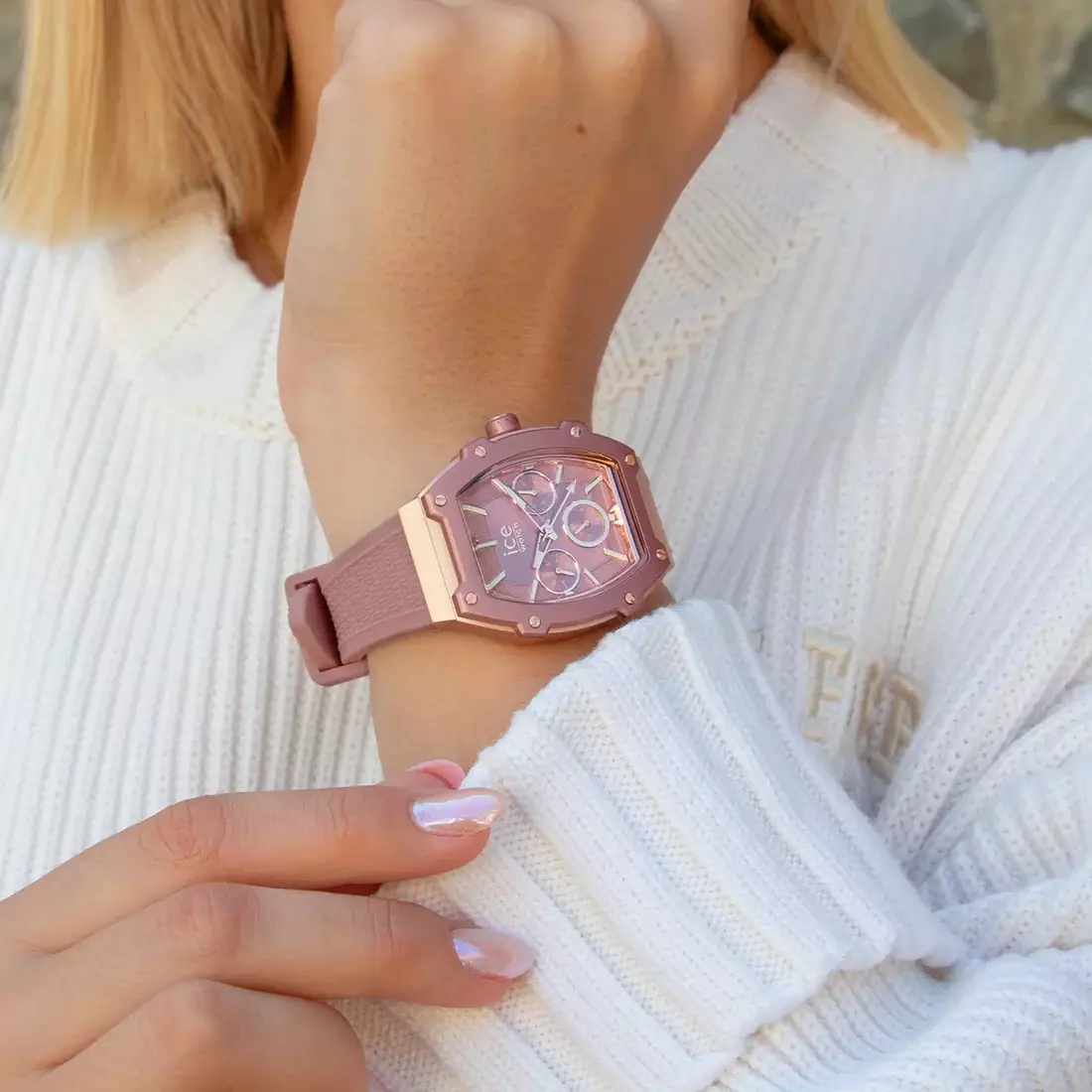 Jam Tangan Wanita Ice Watch ICE Boliday - Silk Pink 40mm [023804]