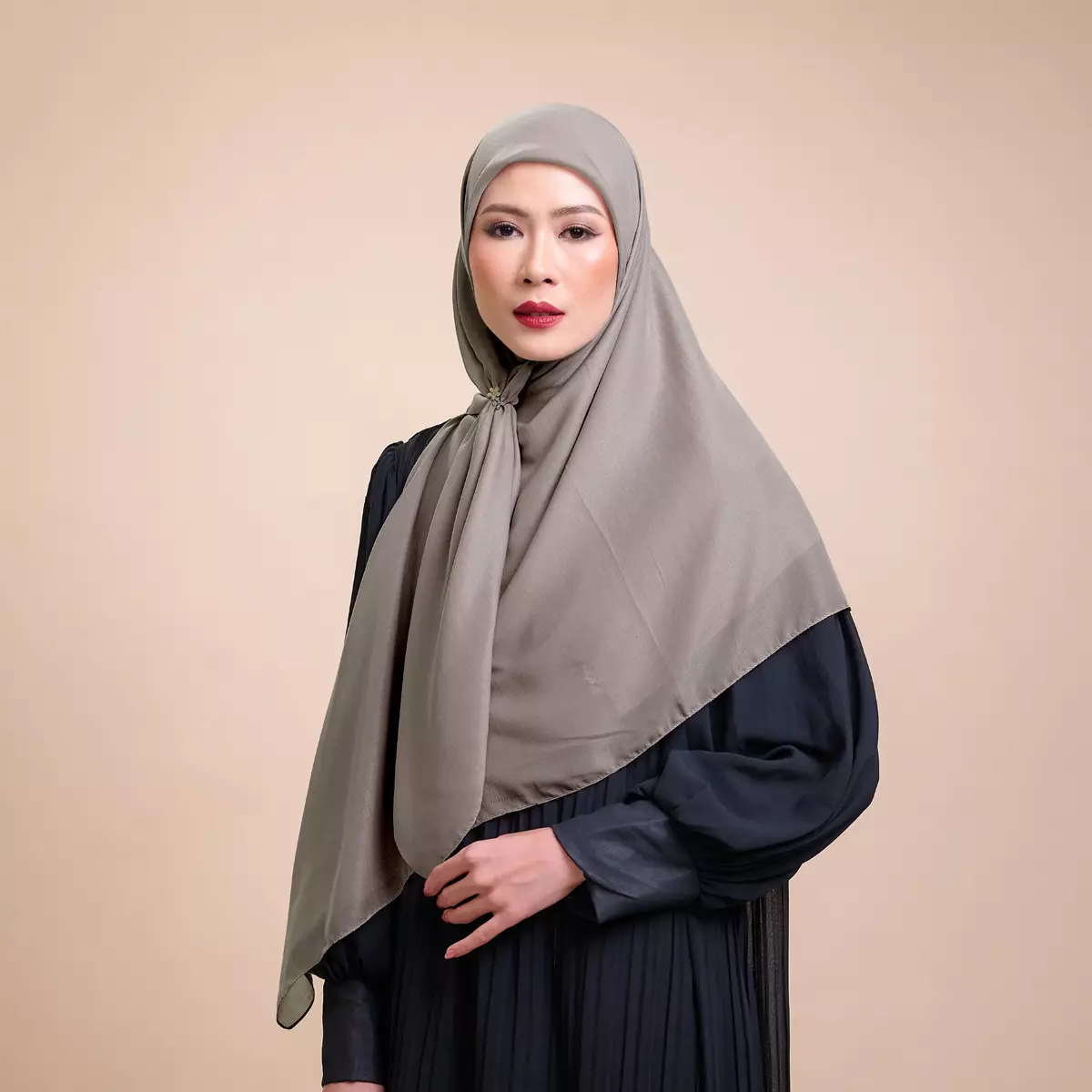 ZM Zaskia Mecca - Fayola Ash Syar'i Hijab High Voal 115x115 - Hijab Square Segi Empat