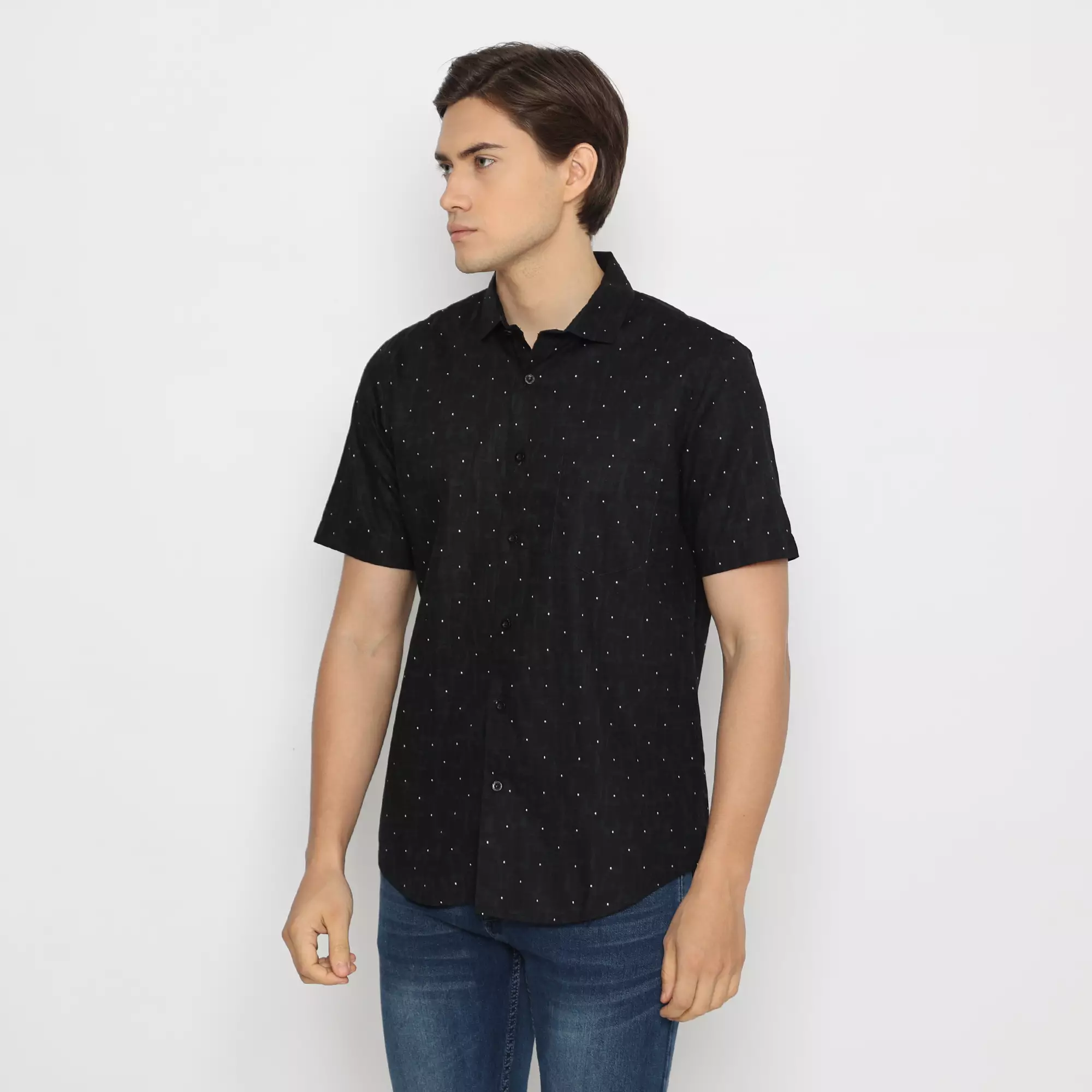 Platini Kemeja Motif Pria Lengan Pendek Hitam 132207