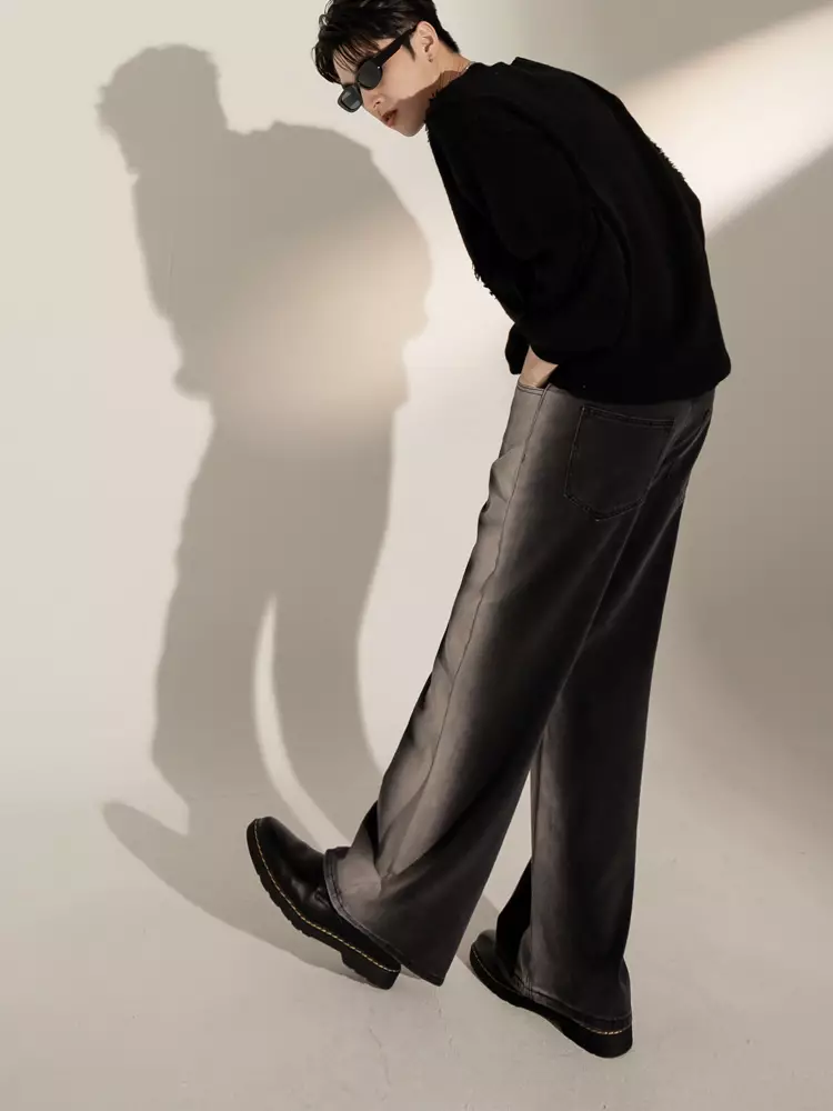 男女共穿．側邊渲染刷色直筒牛仔褲《BA7282》