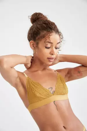 Buy DeFacto Padless Lace Bra in OLIVE 2024 Online