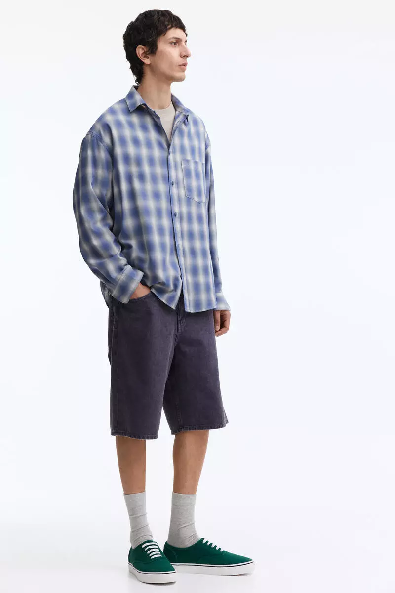 Relaxed denim shorts