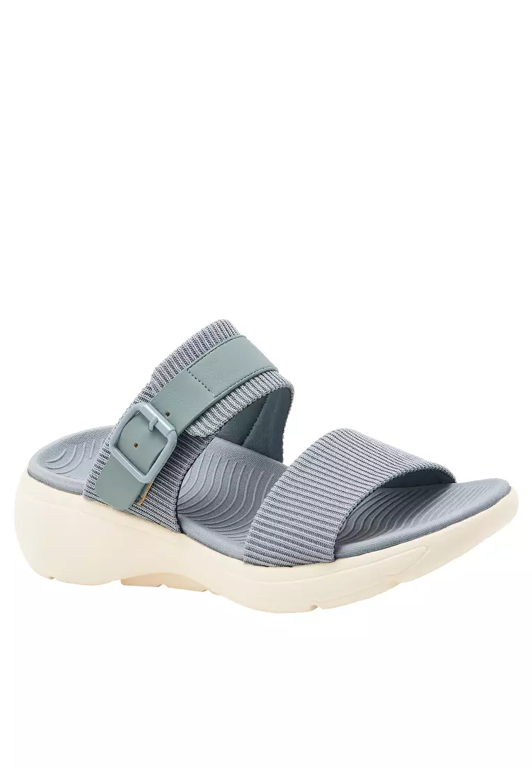 Wedge deals buckle sandals