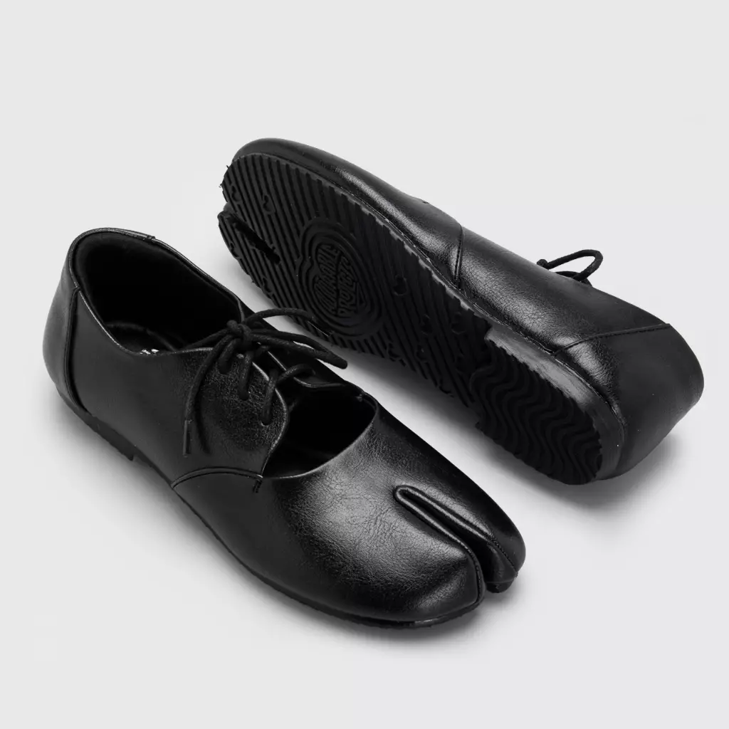 Moneera Flat Shoes Black