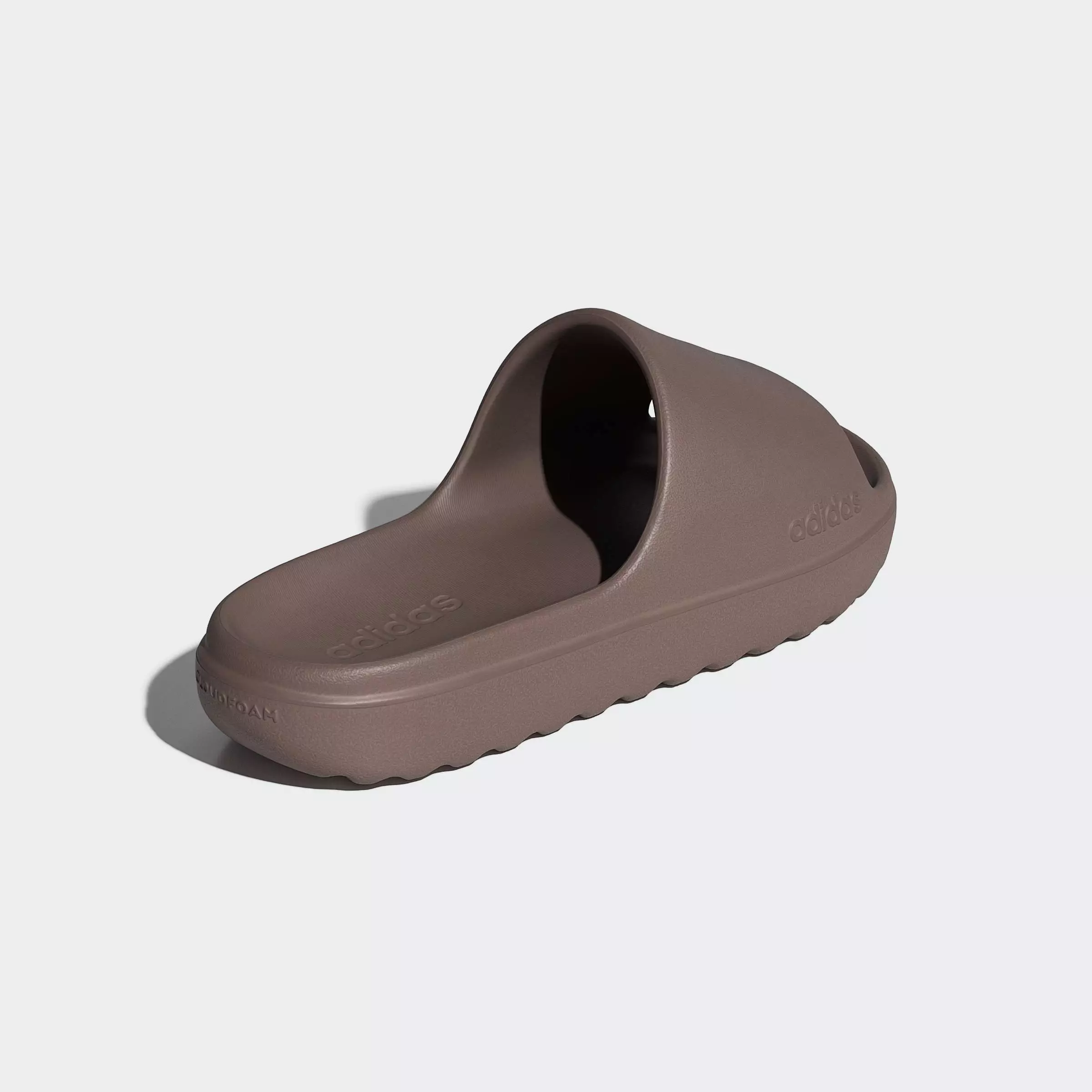 Lifestyle Adilette Lumia Slides Unisex Brown JQ0790