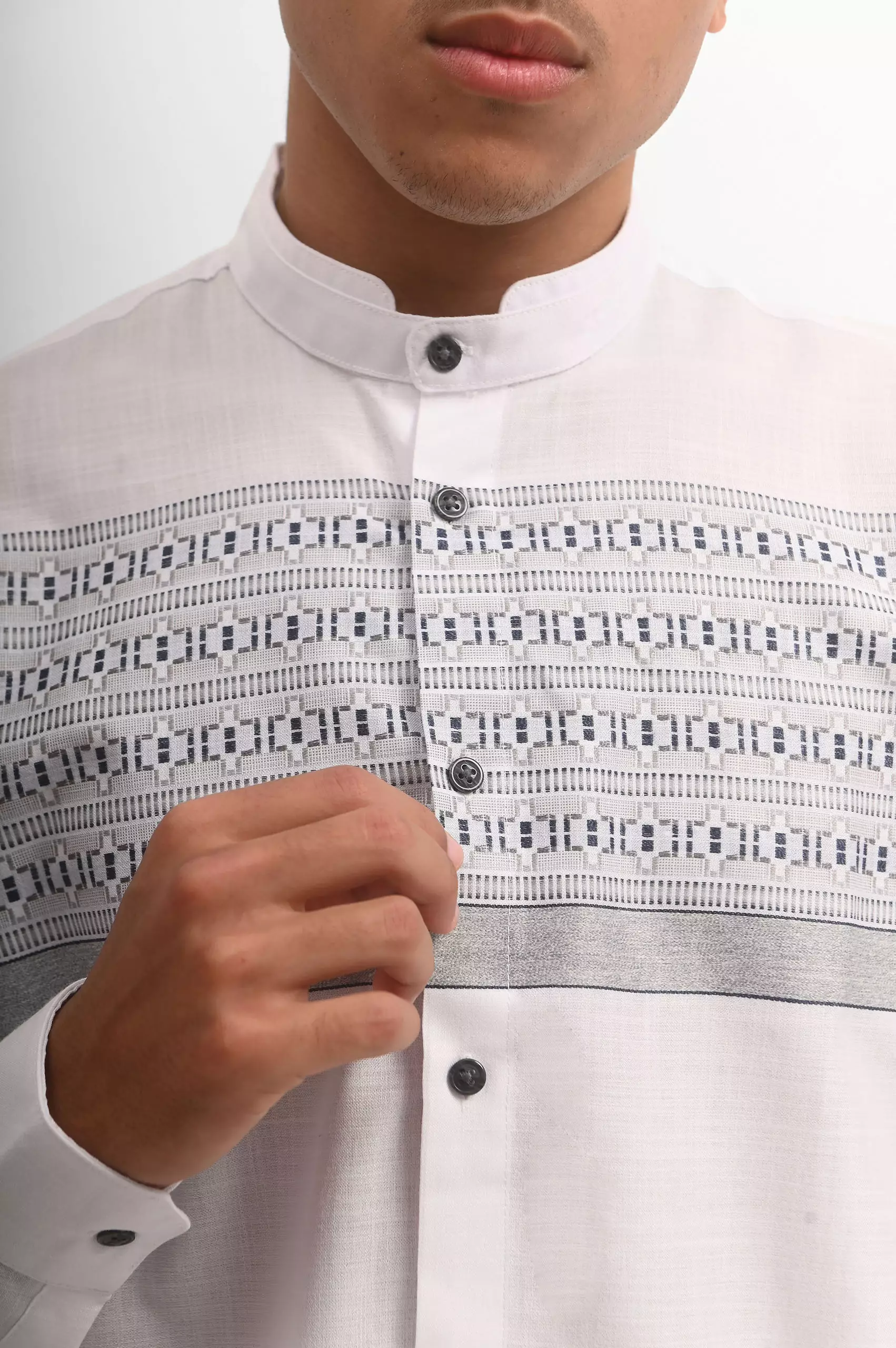 MANZONE Kemeja Koko Lengan Panjang Pria NIZAM - WHITE