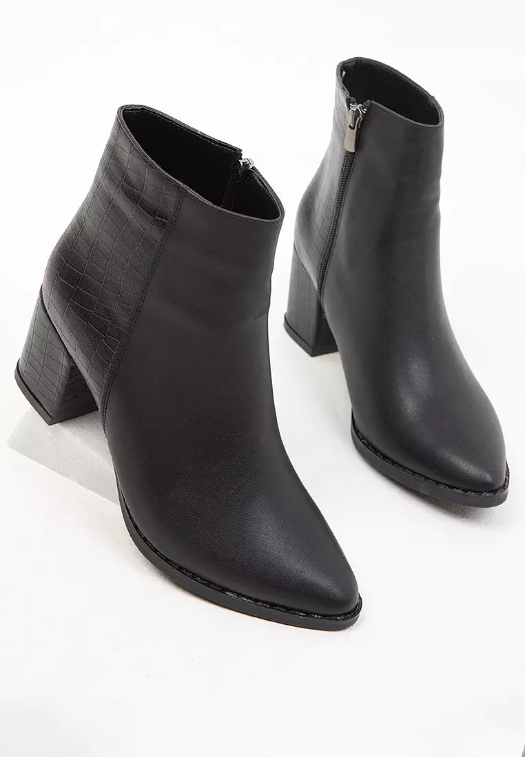 Pointed Toe Heeled Ankle Boots