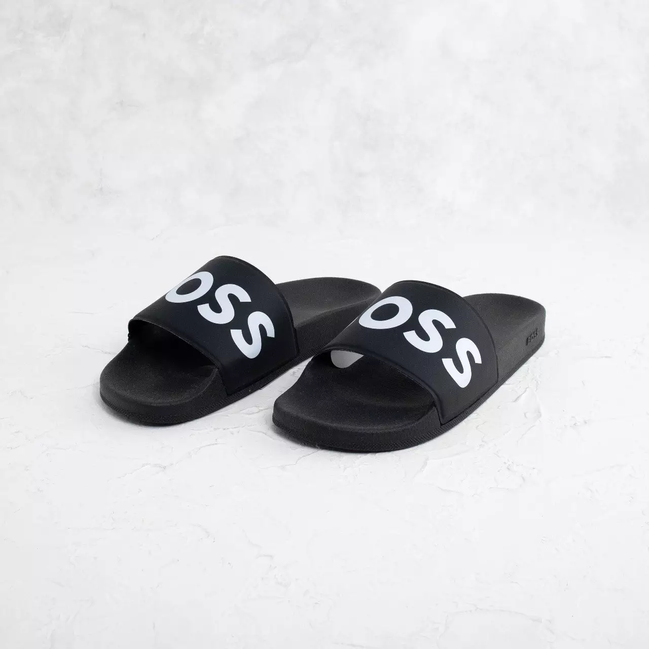 Jual Hugo Boss Sandal HUGO BOSS SEAN TEXT FLAT WHITE BLACK SLIDE