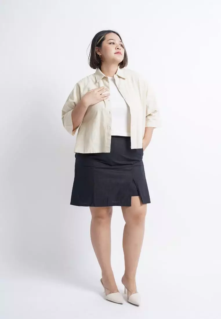 Plus Size Shirt Seo Jin Khakis