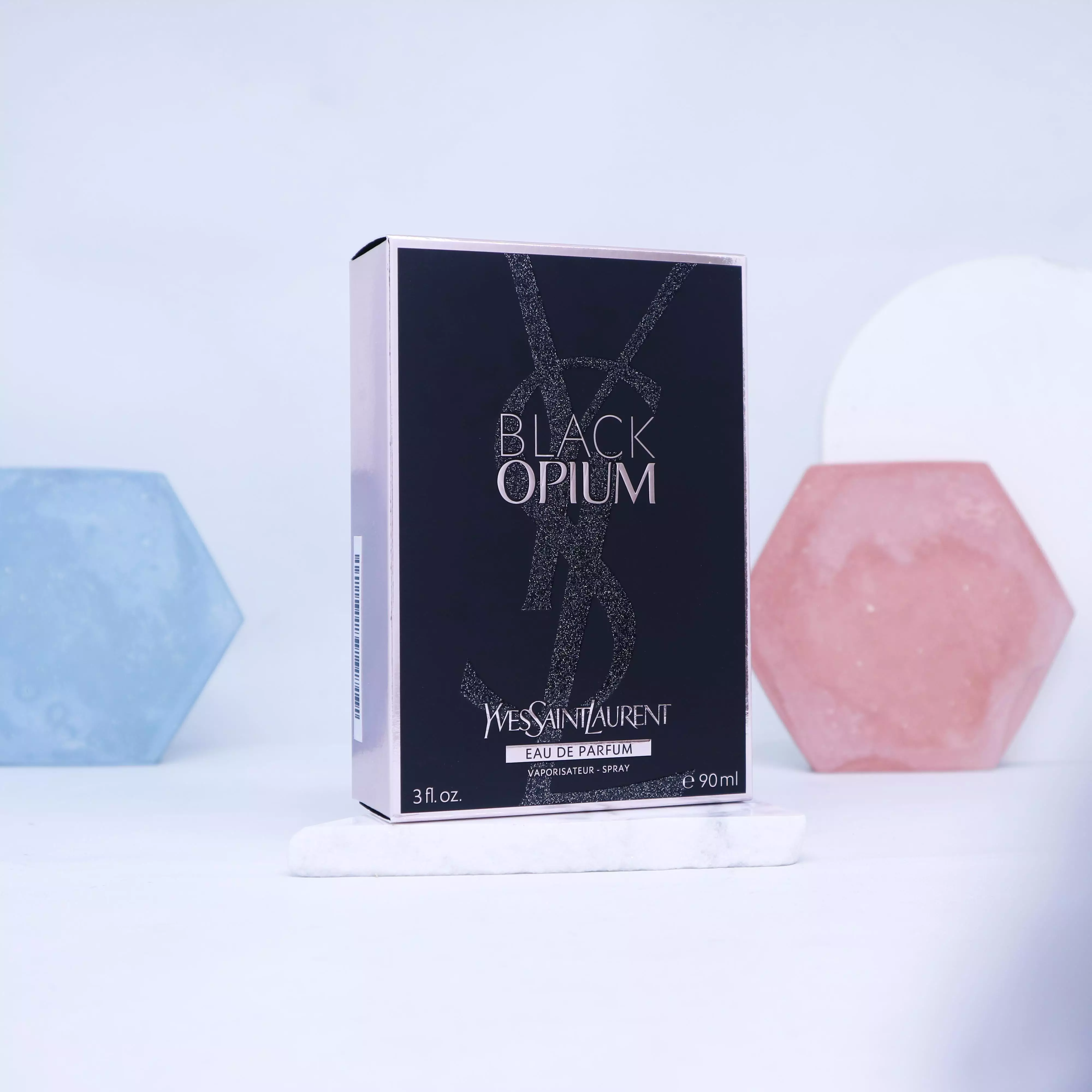 Yves Saint Laurent Black Opium Woman