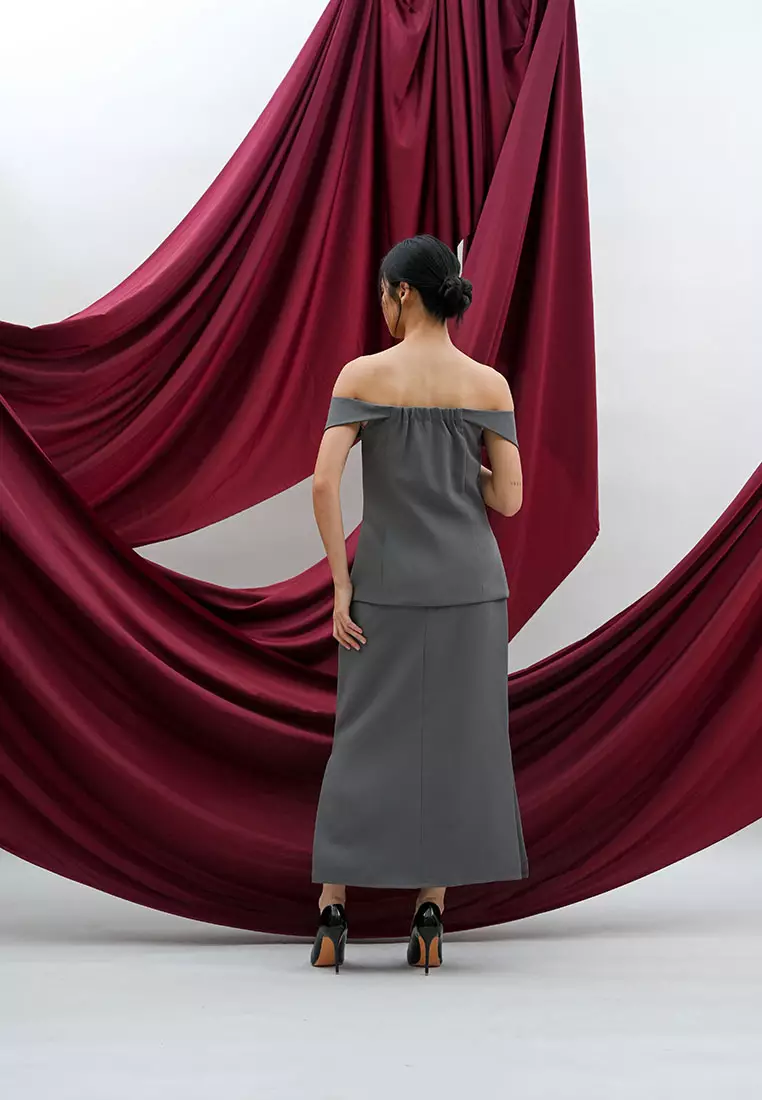 Sierra Off Shoulder Top in Grey