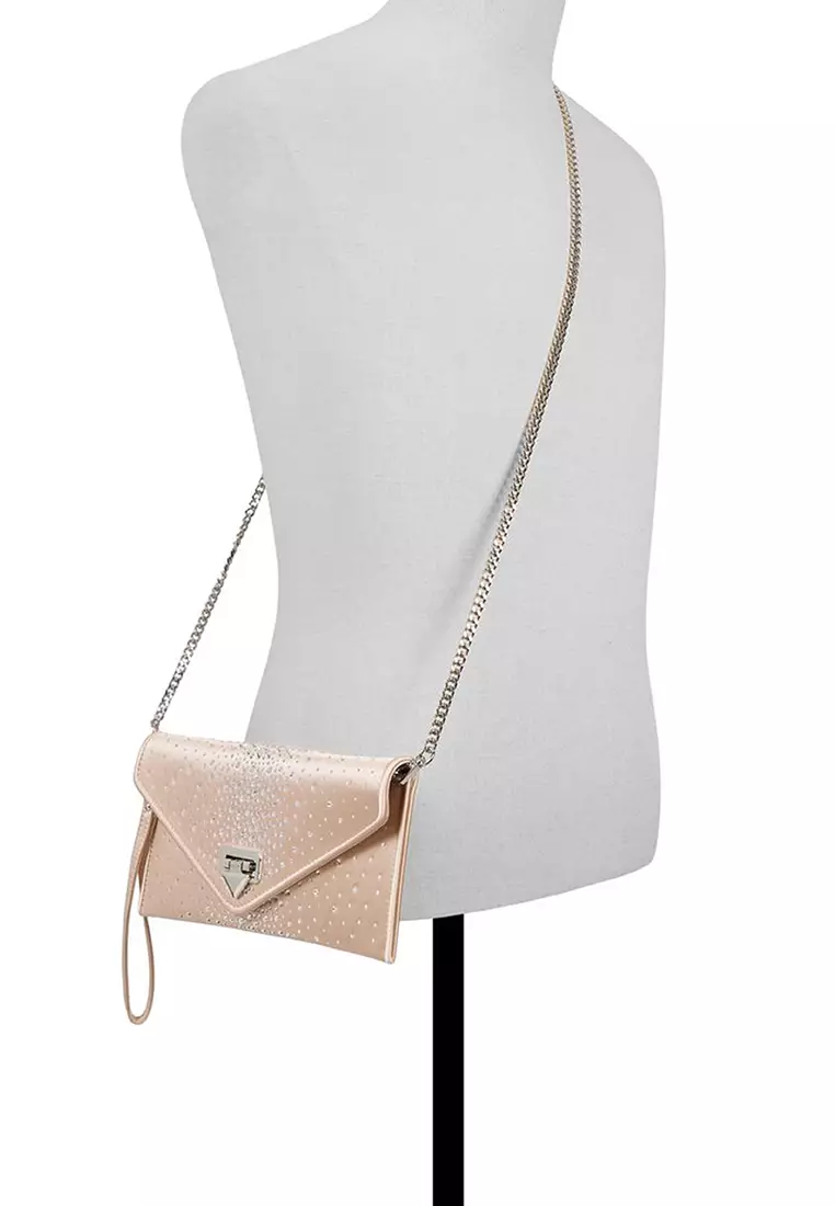 Iiliana Clutch