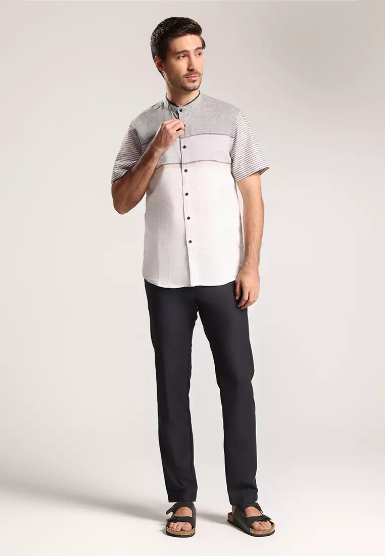 Men's Top by MOC Kemeja Koko Lengan Pendek Pria Furkan - White
