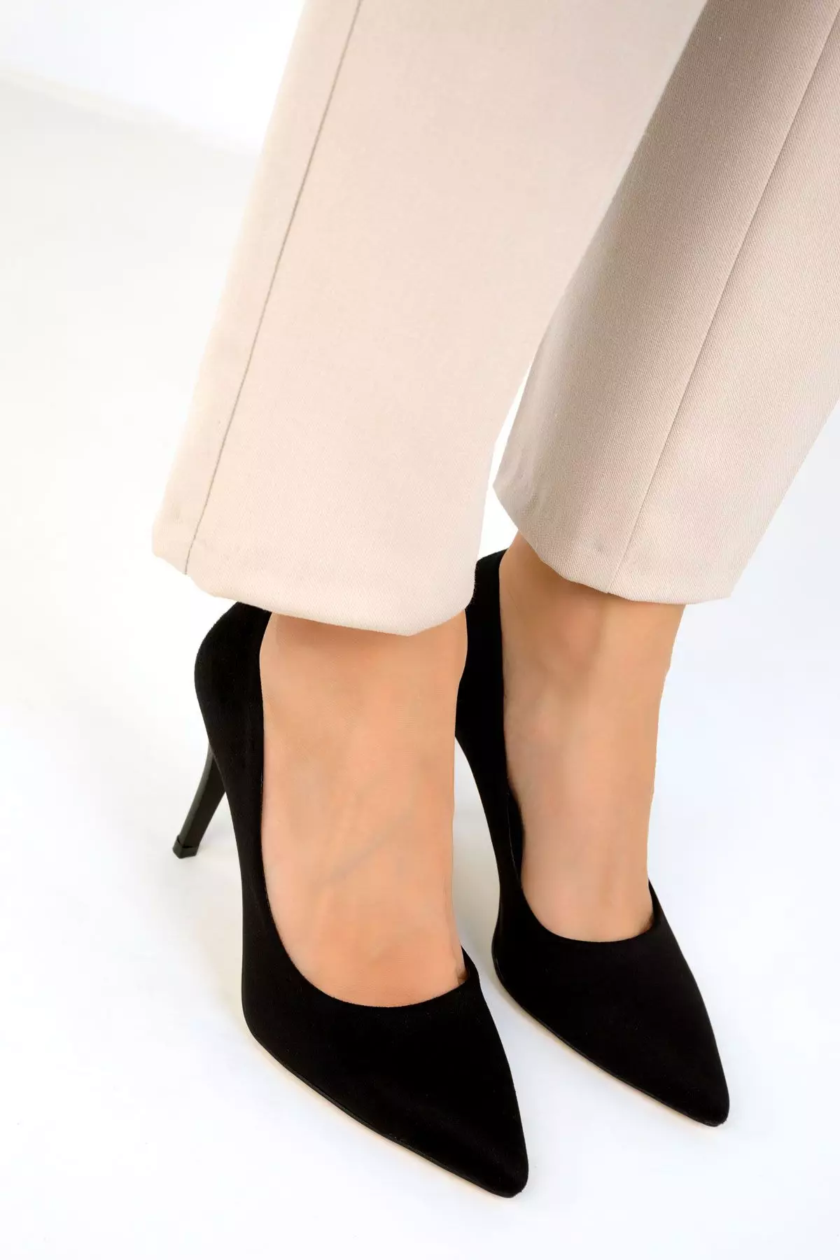 Classic Black Suede Women's Heeled Shoes - 19550