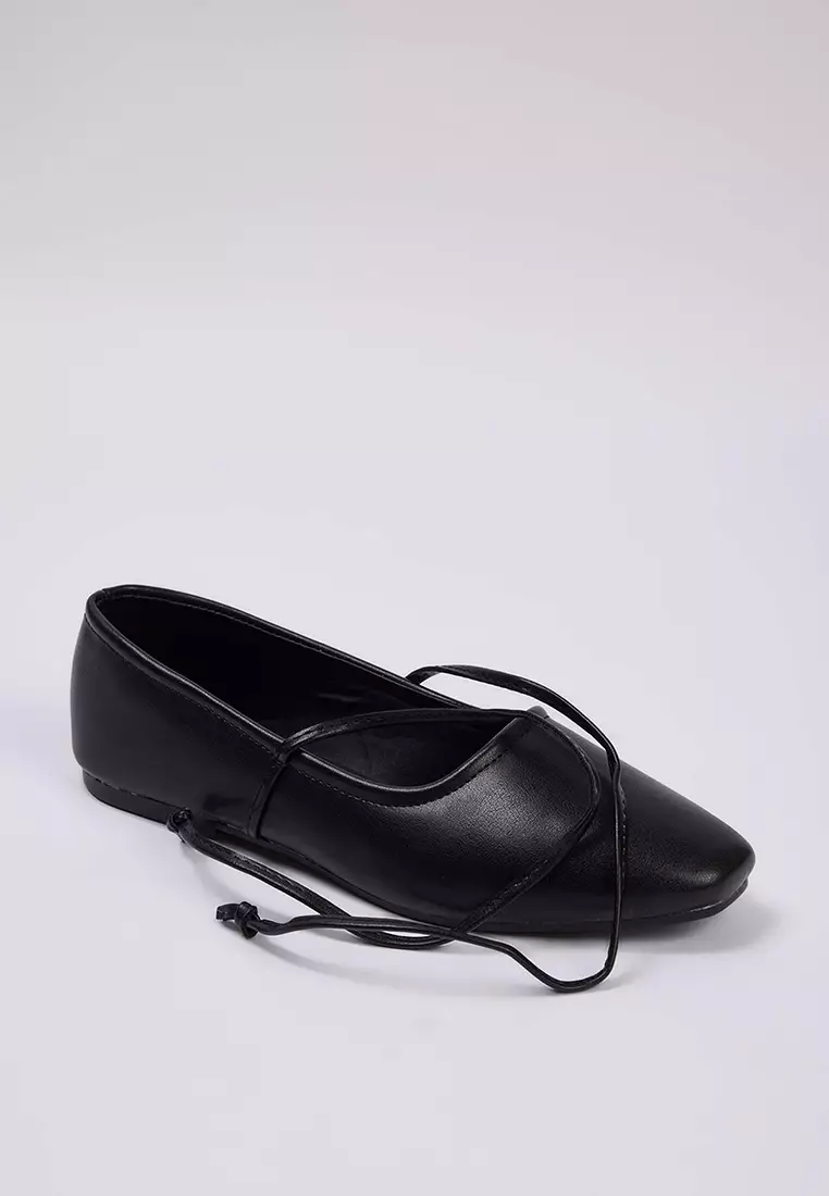 Black Lacing Detailed Mary Jane Women's Round Toe Ballerina Takaw26Be00002