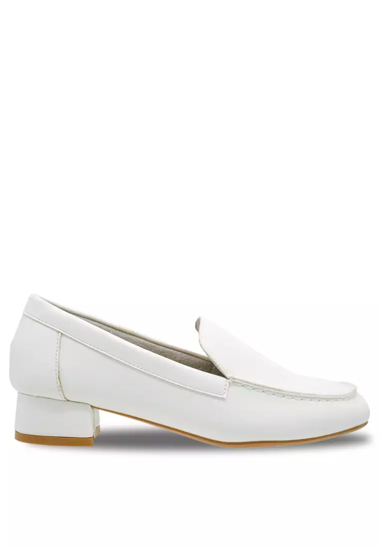 White deals loafer heels