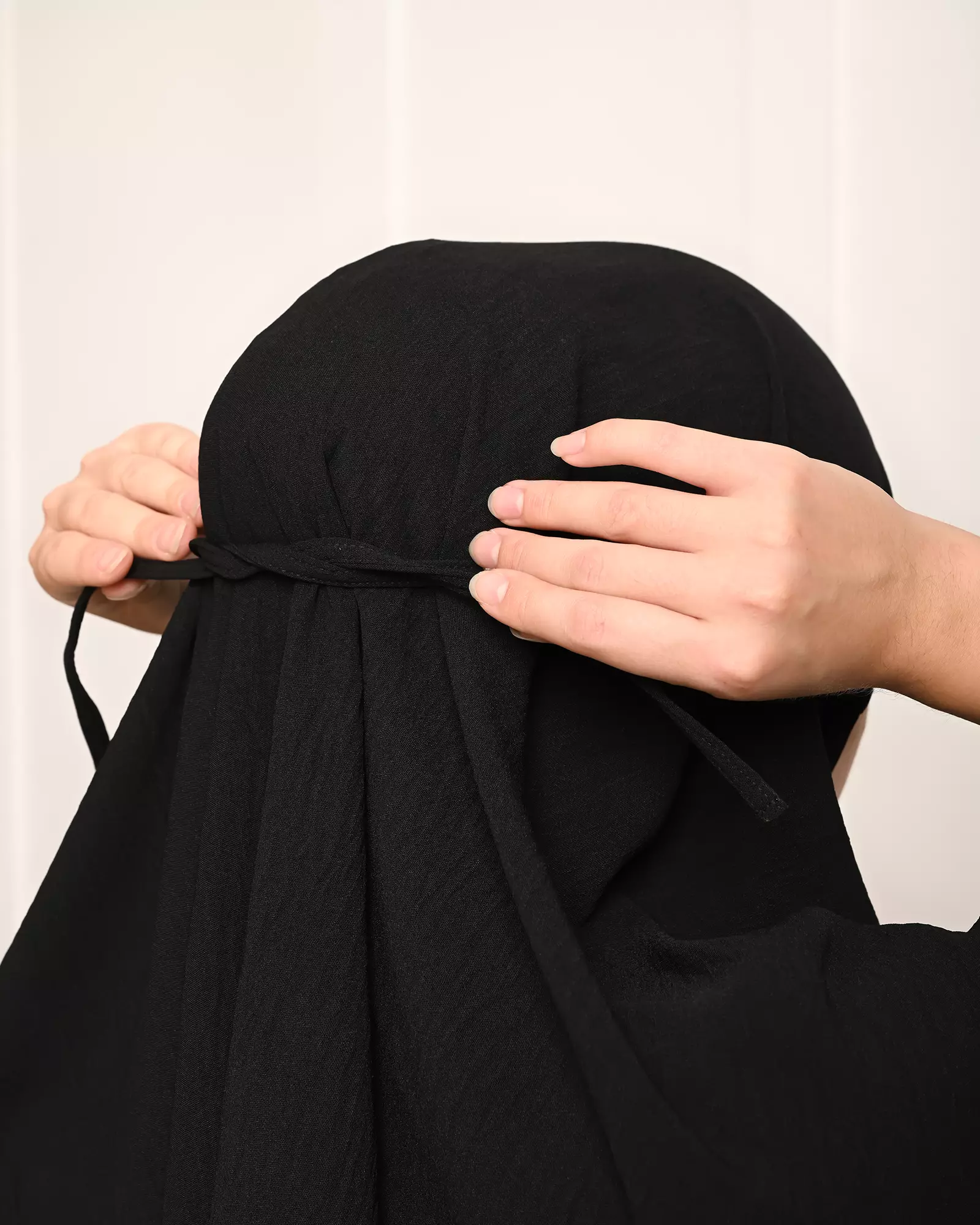 Geulis.id DAILY INSTANT BERGO (5 warna) Hijab - BLACK