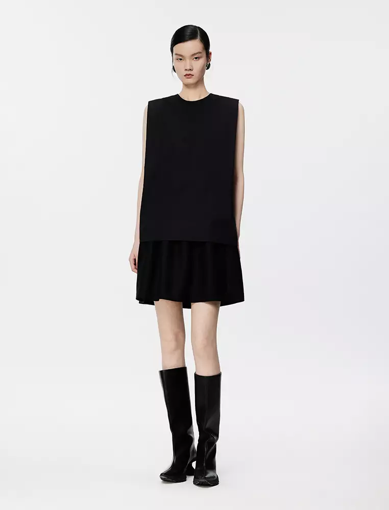 Loose Fit Round Neck Sleeveless Top